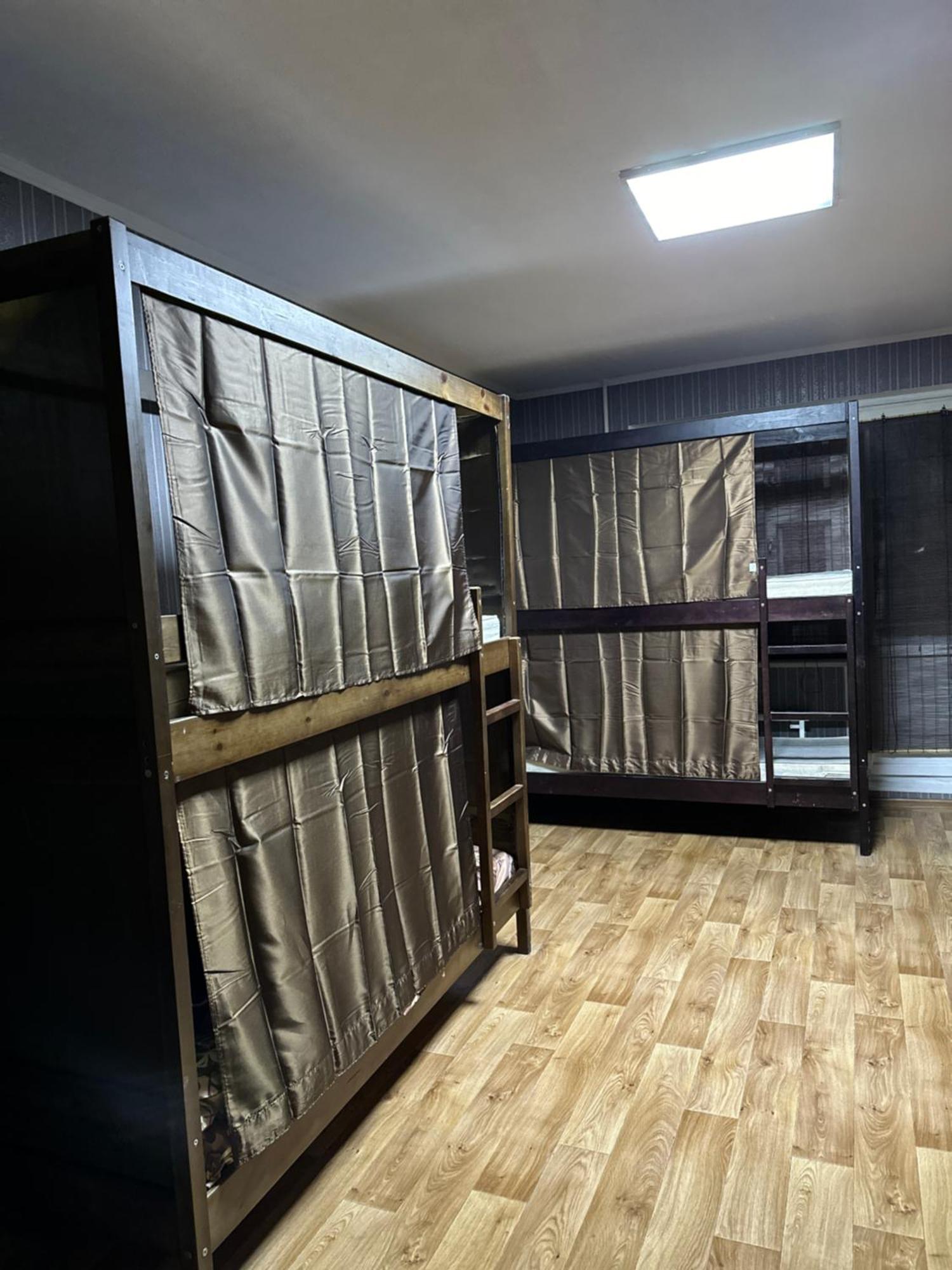 Ararat-Poznyaki Hostel Kiev Exteriör bild