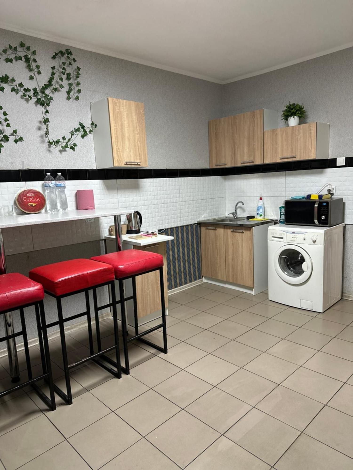 Ararat-Poznyaki Hostel Kiev Exteriör bild